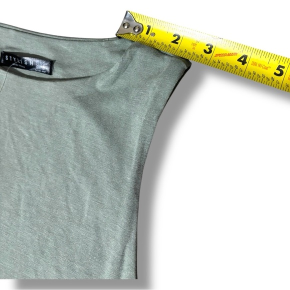 Stylish NWT Green Sleeveless Crewneck Sheath Style Bodycon Midi Dress - Picture 12 of 15